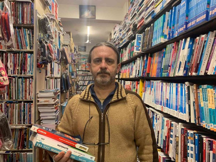 Öğrencilerin İhtiyacını İkinci El Soru Kitapları Karşılıyor