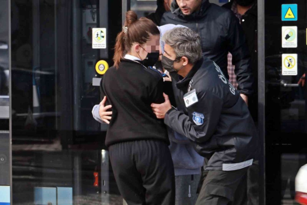 Antalya’da Tramvay Hattında Can Pazarı