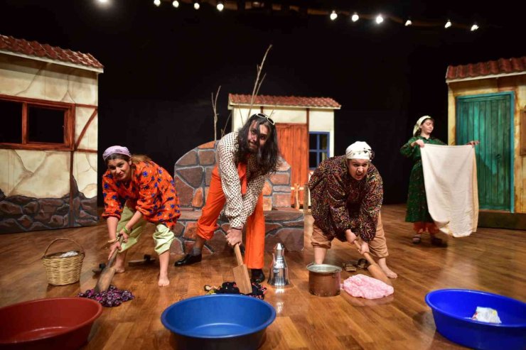 ‘nalınlar’ Kbt Sahnesinde