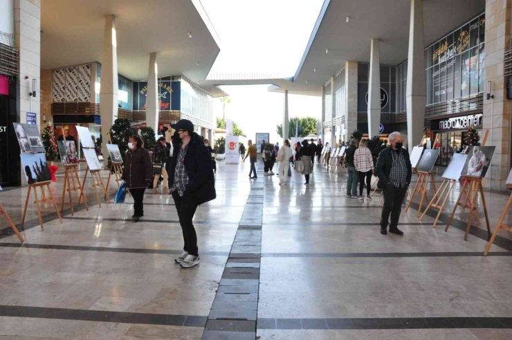 Mersin’de Gazetecilerin Çektiği Fotoğraflar Sergilendi