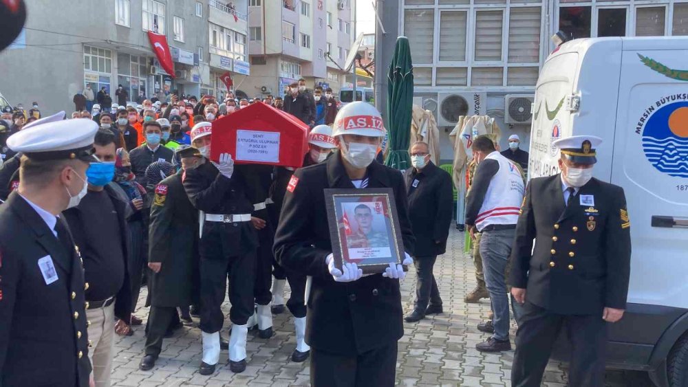 Mersinli Şehidi Binler Uğurladı