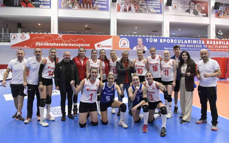 Muratpaşa’nın Sultanları, 30 Puanla Liderliği Sürdürüyor