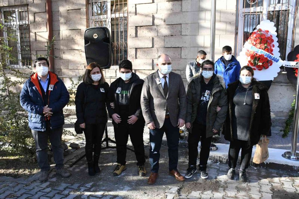 Aksaray’da Korona Virüse Yenik Düşen Doktor Çift İçin Anma