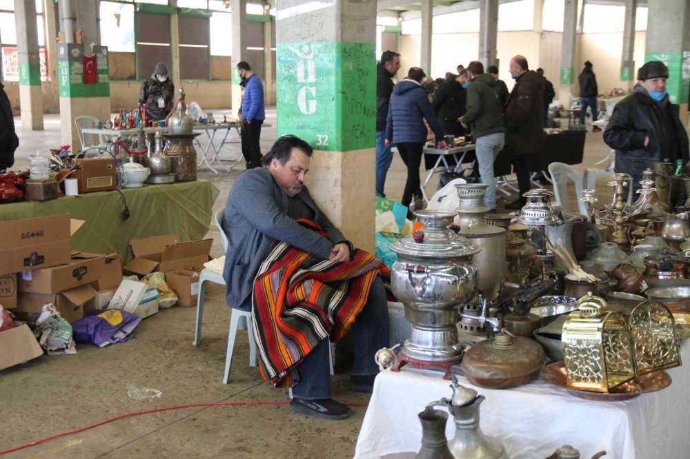 Eskişehir’de Yeni Yılın İlk Antika Pazarı Kuruldu