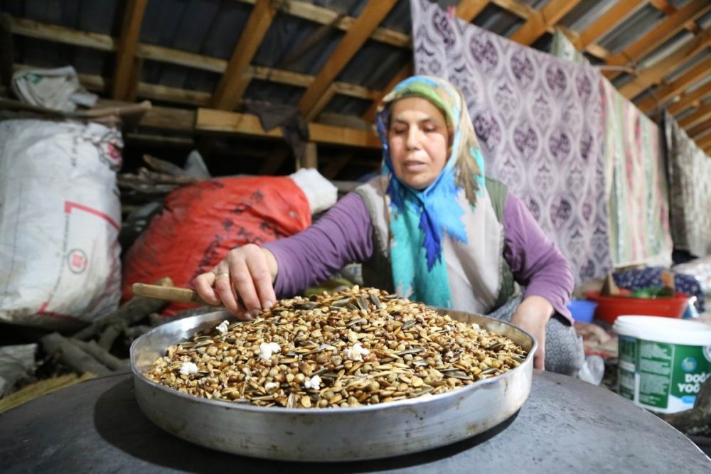 ‘Kavut’ Asırlık El Değirmeni İle Sofralarda Yer Buluyor