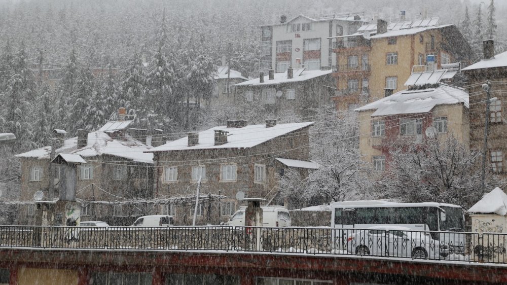 Konya'nın Hadim İlçesi Beyaza Büründü