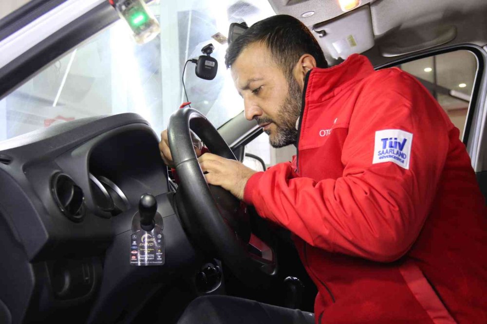 Hava Yastığı Yerinden Çıkanlar Pes Dedirtti