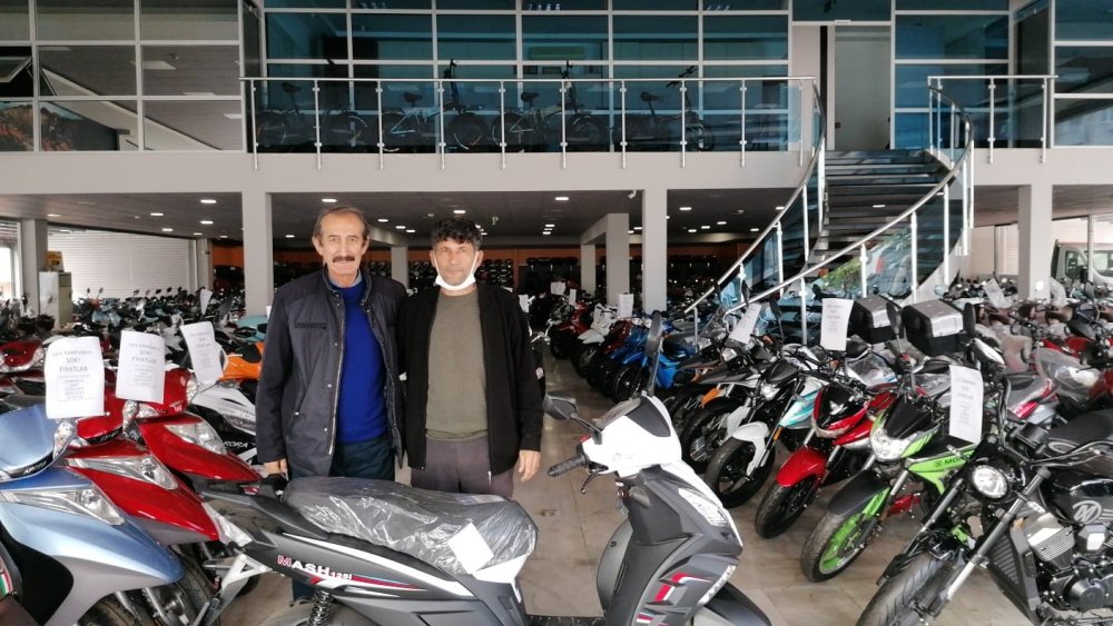 Motoru Çalınan Talihsiz Adamın Çağrısına İş Adamı Yanıt Verdi