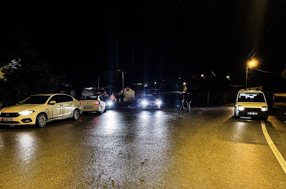 Yardıma Gelen Polis Aracını Çalıp Kaçtı