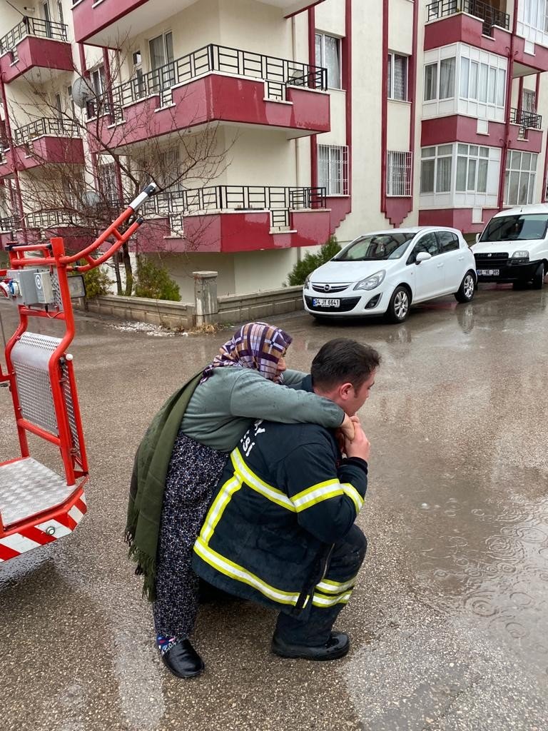 Aksaray'da Yangın Paniği