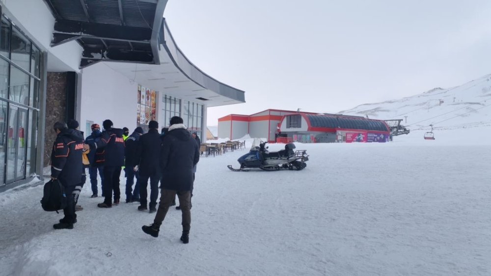 Erciyes’te Çığ Düştü: 1 Kişi Kayıp