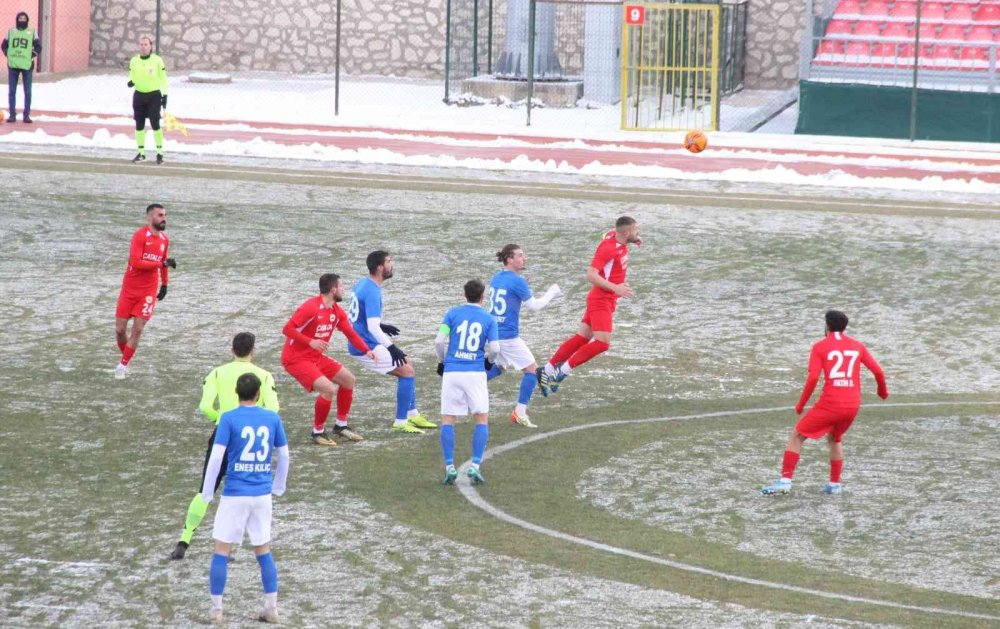 Karaman Belediyespor Evinde Kaybetti