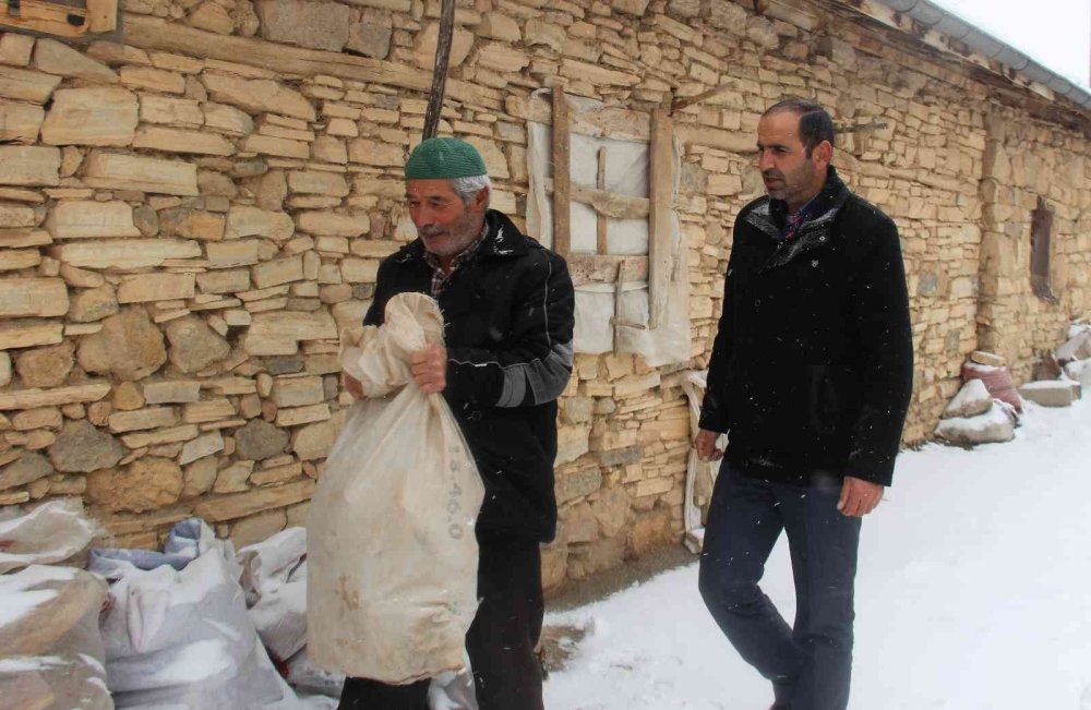 Konyalı Vatandaş Gurbetteki 25 Yılın Ardından Köyünde Muhtar Oldu