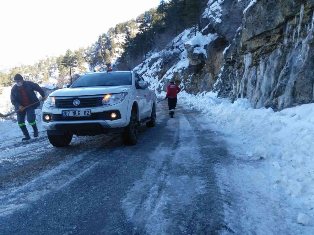 Alanya’nın Yüksek Kesimlerinde Karla Mücadele