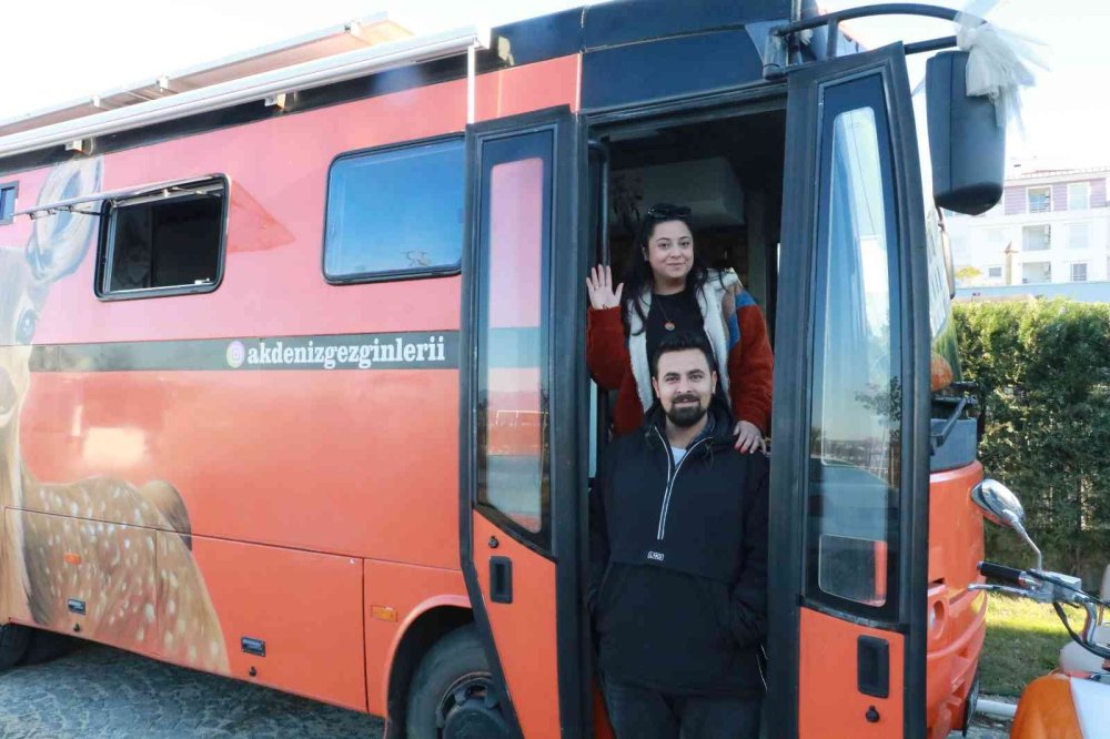Antalyalı Çiftin Karavandan Yuvası