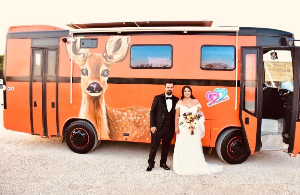 Antalyalı Çiftin Karavandan Yuvası