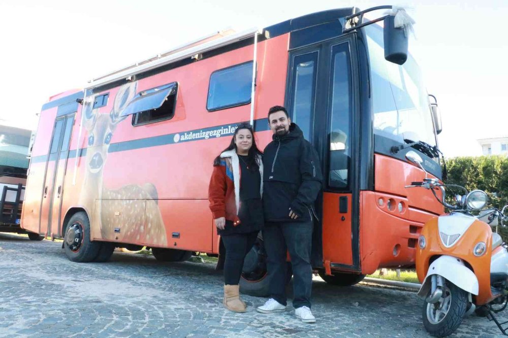 Antalyalı Çiftin Karavandan Yuvası