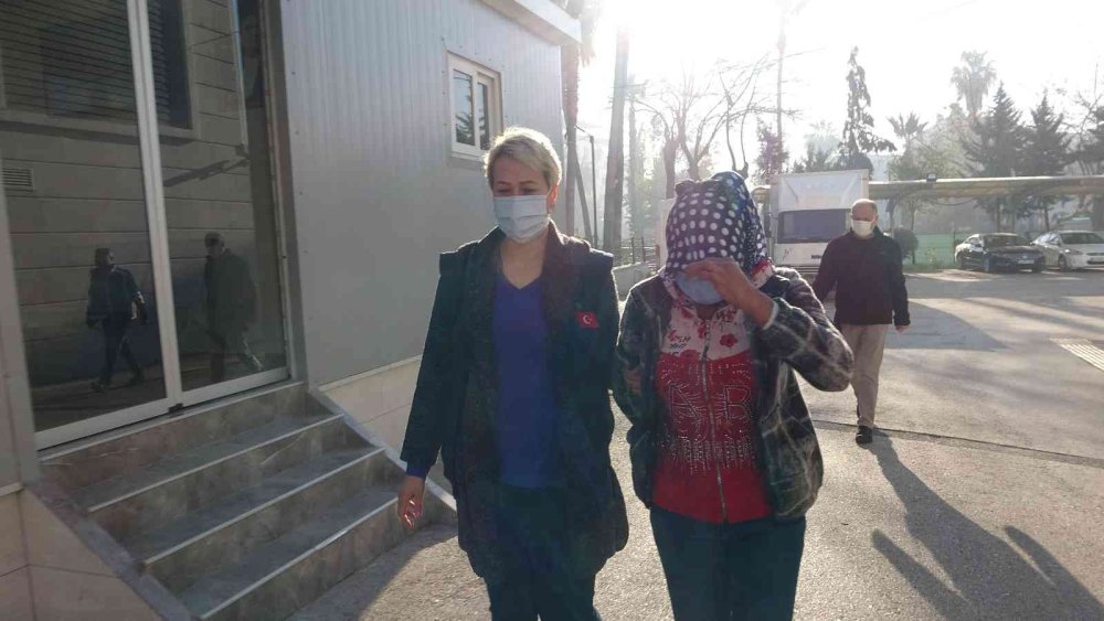 6 İlde Aranan ’Cepçi’ Kadın Mersin’de Yakalandı