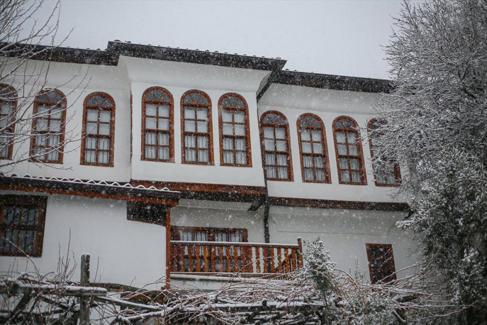 Akseki'de Kar Yağışı Etkin