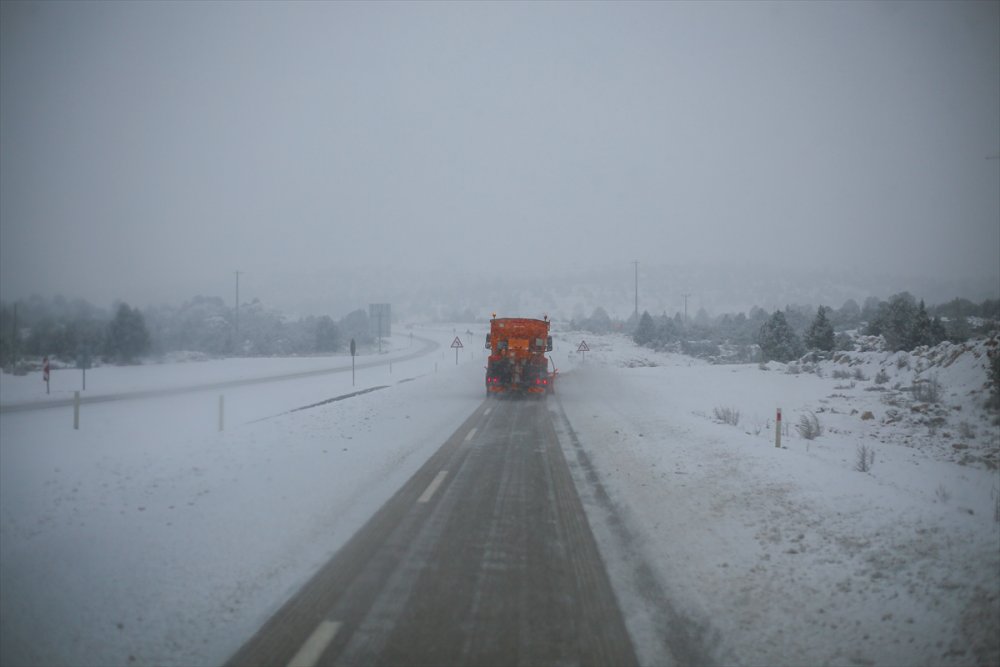 Akseki'de Kar Yağışı Etkin