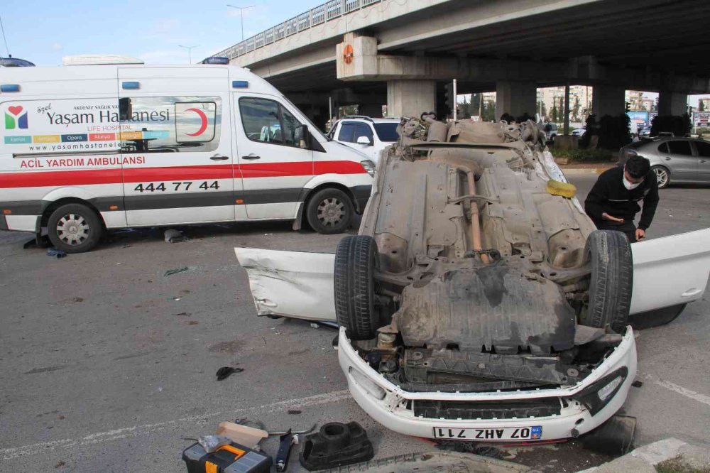 Bebek İçin Giderken Önlerinde Yaşanan Kazaya Müdahale Ettiler
