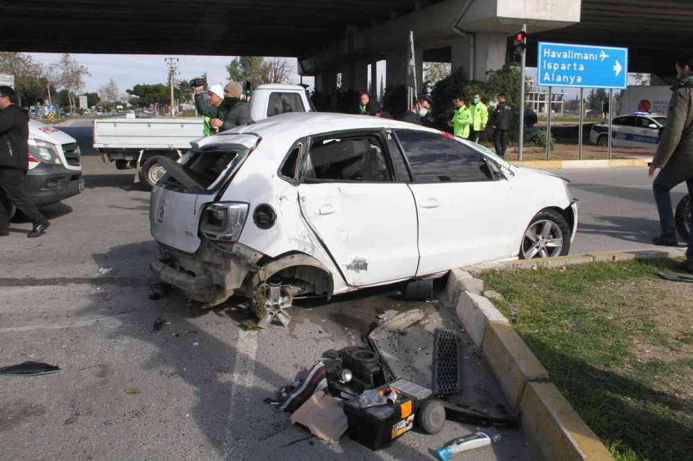 Bebek İçin Giderken Önlerinde Yaşanan Kazaya Müdahale Ettiler