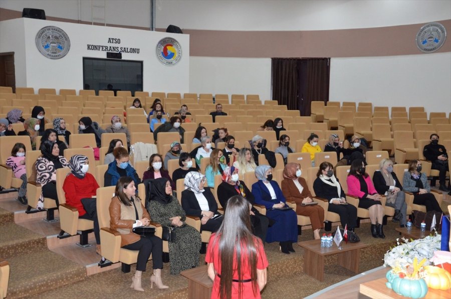 Aksaray'da İç Anadolu Bölgesi Kadın Kooperatifleri Çalıştayı Düzenlendi