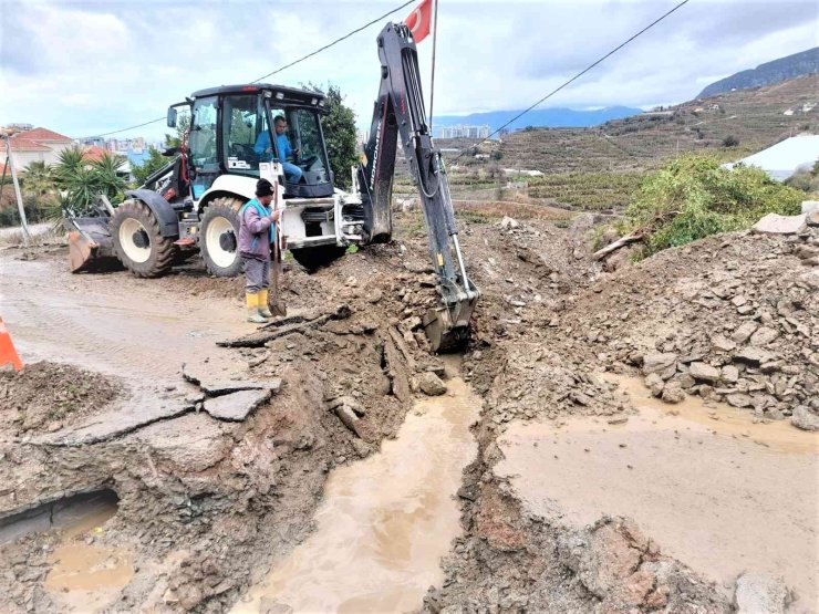 Alanya’da 30 Metrelik İmar Yolunda Çalışmalar Hızlandı