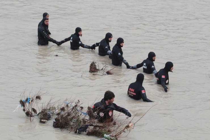 Sel Sularına Kapılan Ve 3 Yıldır Bulunamayan Buse’nin Babasından Yürek Yakan Paylaşım