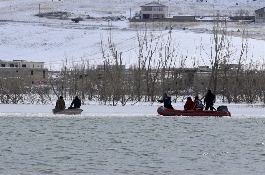 Kayseri'de Ördek Avına Gittikleri Barajda Mahsur Kalan Avcılar Kurtarıldı
