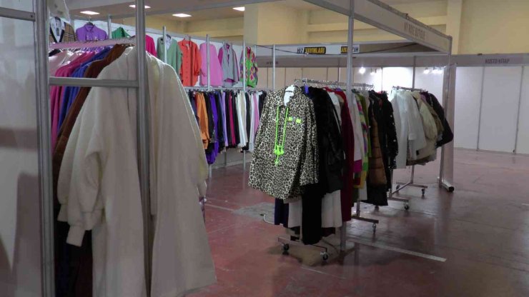 Yöresel Ürünler Fuarı Ziyaretçilerine Kapılarını Açtı