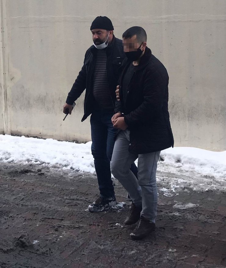 Mahkeme Çıkışı Bir Kişiyi Öldüren Şahıs Adliyeye Sevk Edildi