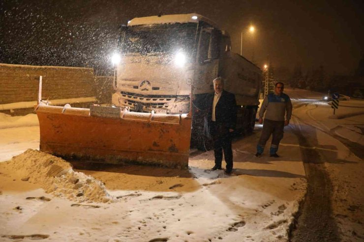Başkan Palancıoğlu, Karla Mücadele Çalışmalarına Katıldı