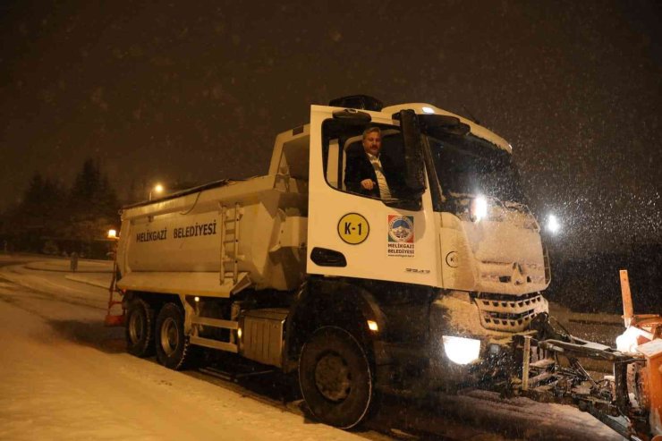 Başkan Palancıoğlu, Karla Mücadele Çalışmalarına Katıldı