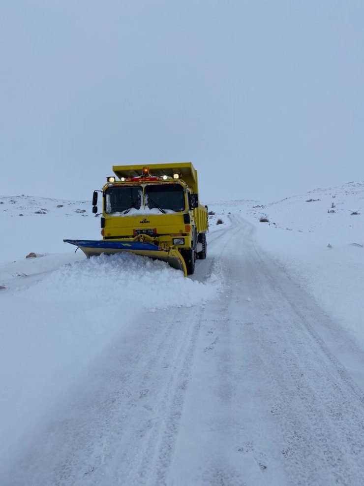 14 İlçede 270 Mahalle Yolu Açıldı