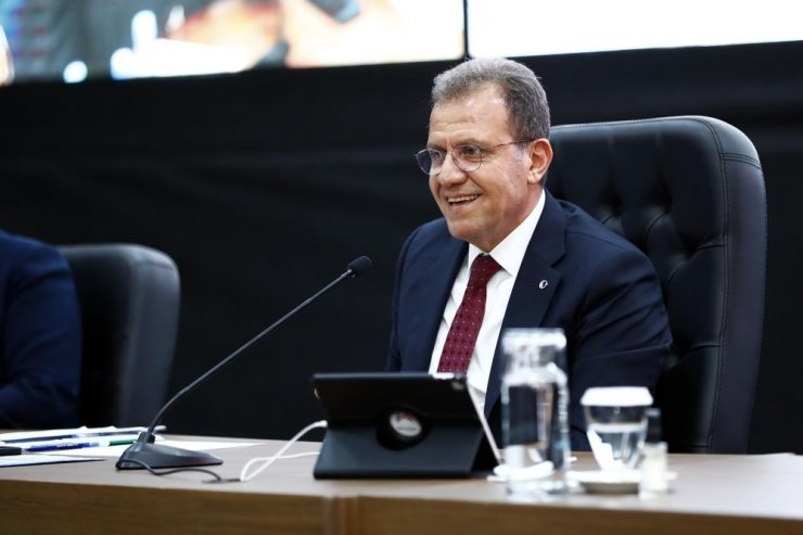 Mersin Büyükşehir Belediye Başkanı Vahap Seçer, Korana Virüse Yakalandı