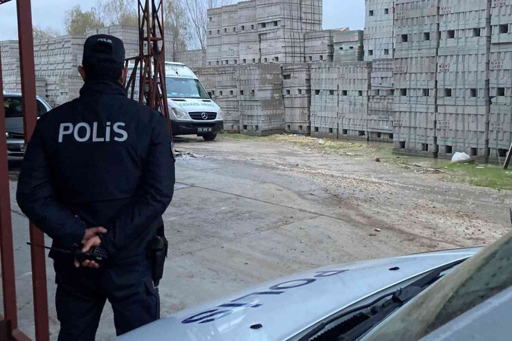 Kuzen Katili, Hamile Eşini De Öldürüp Gömmüş