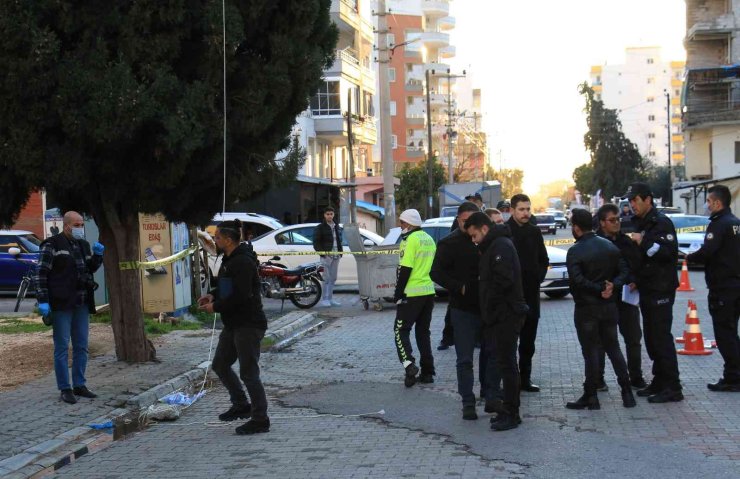 Rüzgarda Kafasına 10 Kiloluk Taş Düşen Kadın Hayatını Kaybetti