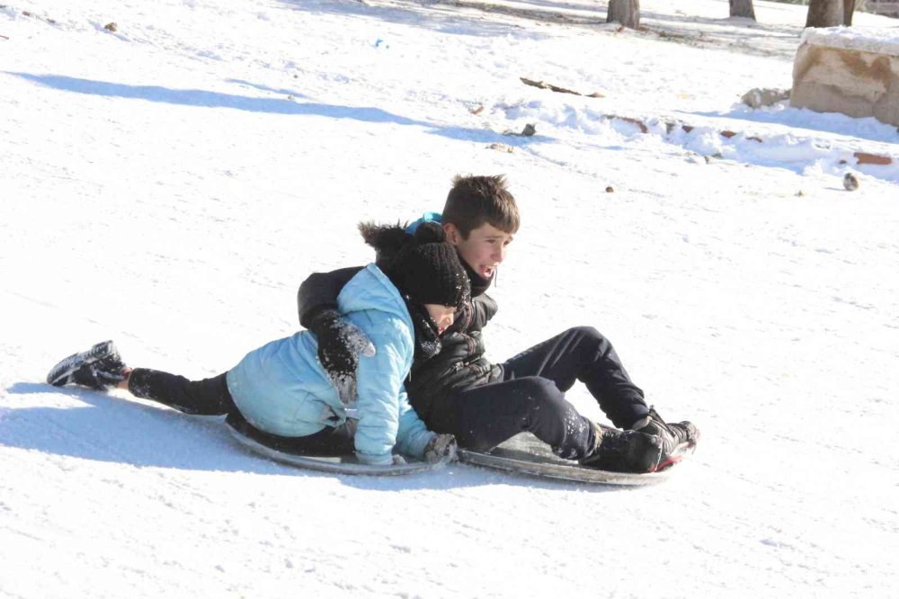 Karaman Kalesi Kayak Merkezini Aratmadı