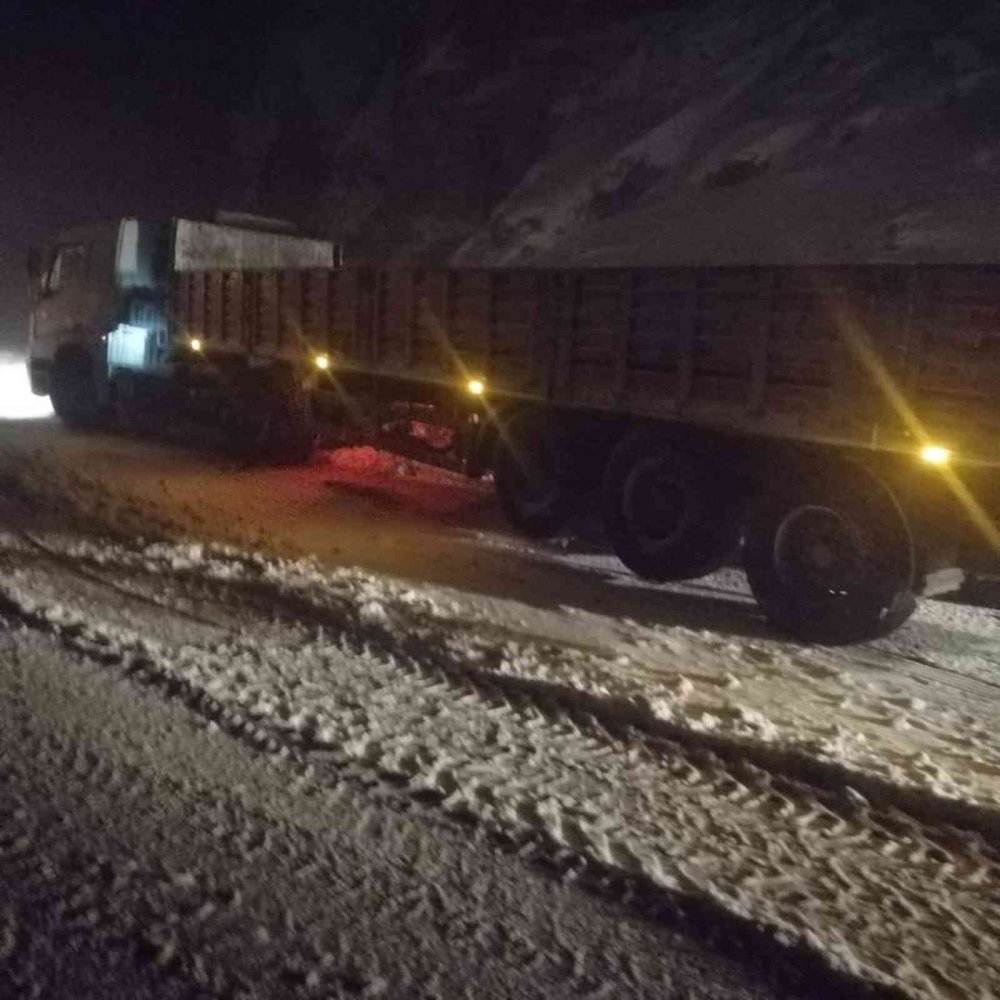 Konya Antalya Karayolu Trafiğe Kapandı