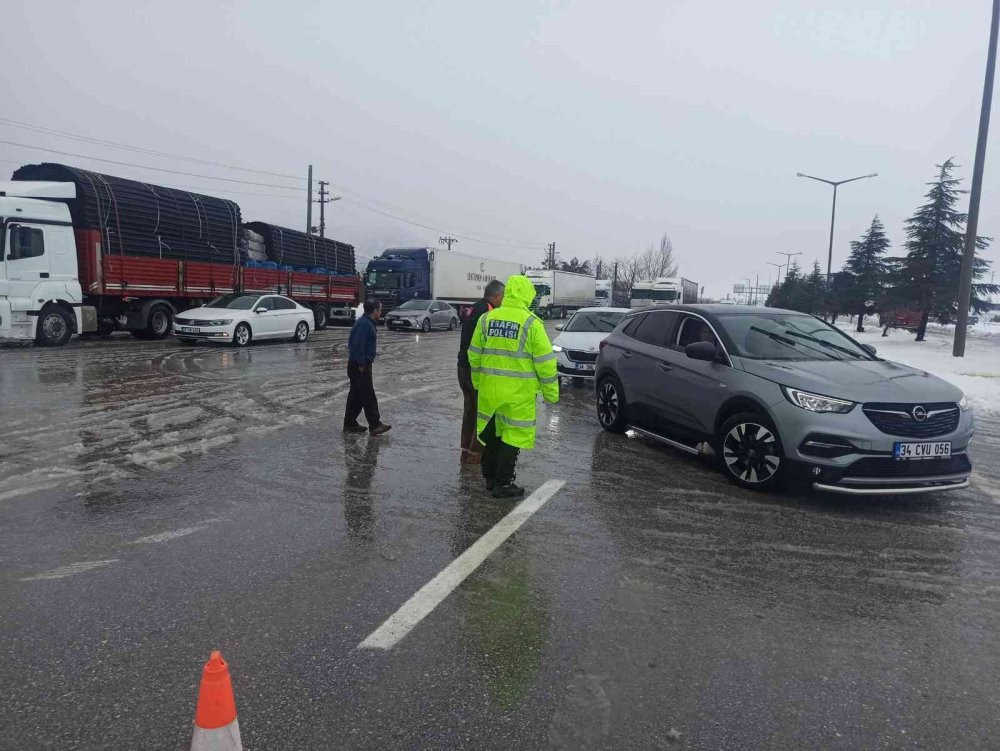 Konya Antalya Karayolu Trafiğe Kapandı