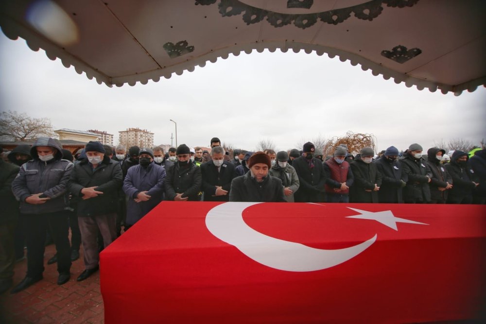 Konya'da Hayatını Kaybeden Polis Son Yolculuğuna Uğurlandı