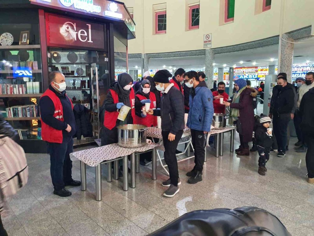 Konya ve İlçe Yollarında Yoğun Kar Mesaisi