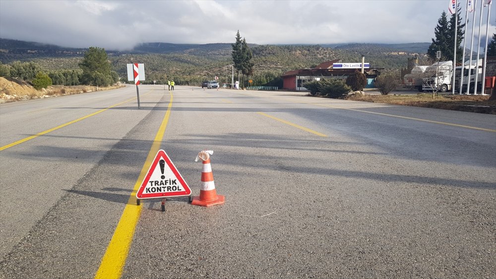 Mersin Ve Adana'nın Yüksek Kesimlerinde Kar Etkili Oluyor