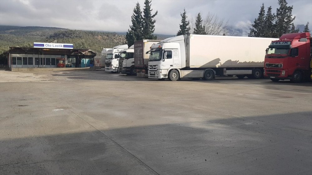 Mersin Ve Adana'nın Yüksek Kesimlerinde Kar Etkili Oluyor