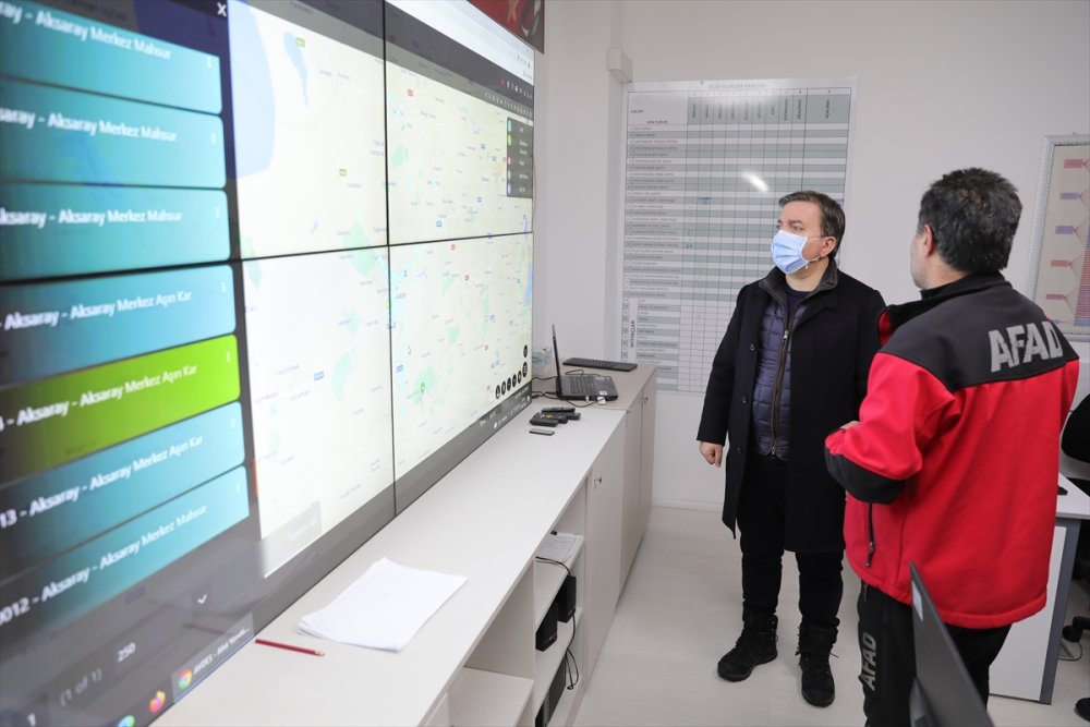 Aksaray'da Kar Ve Tipi Nedeniyle Kapanan Yollar Yeniden Trafiğe Açıldı