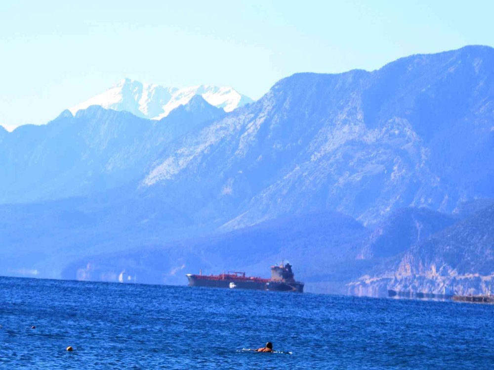 Antalya'da İnsanı İzlerken Üşüten Görüntüler
