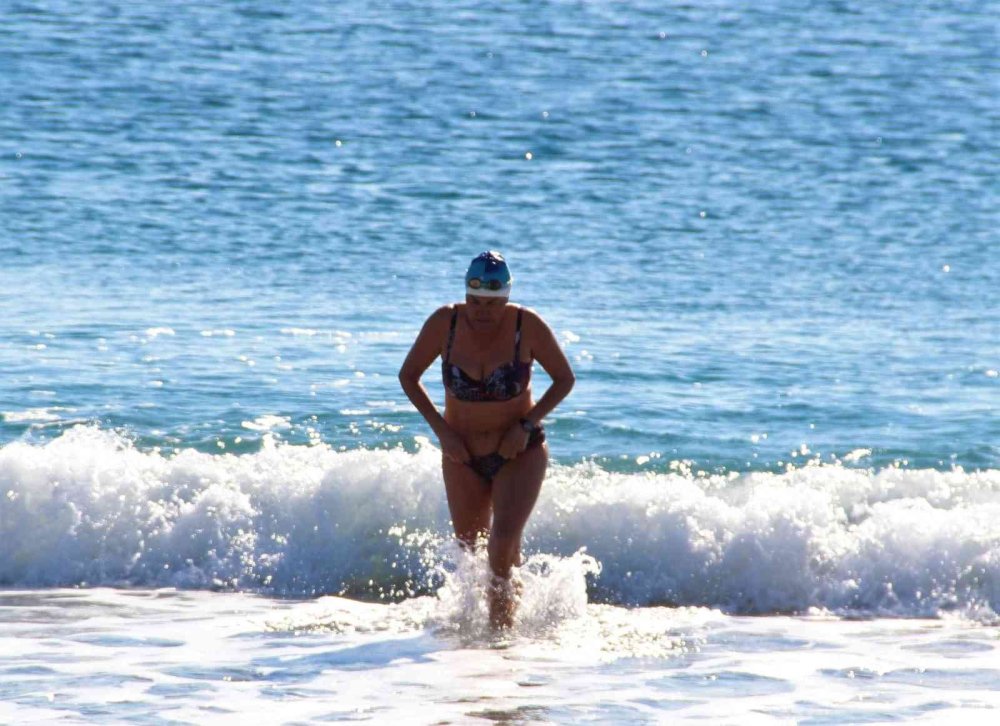 Antalya'da İnsanı İzlerken Üşüten Görüntüler