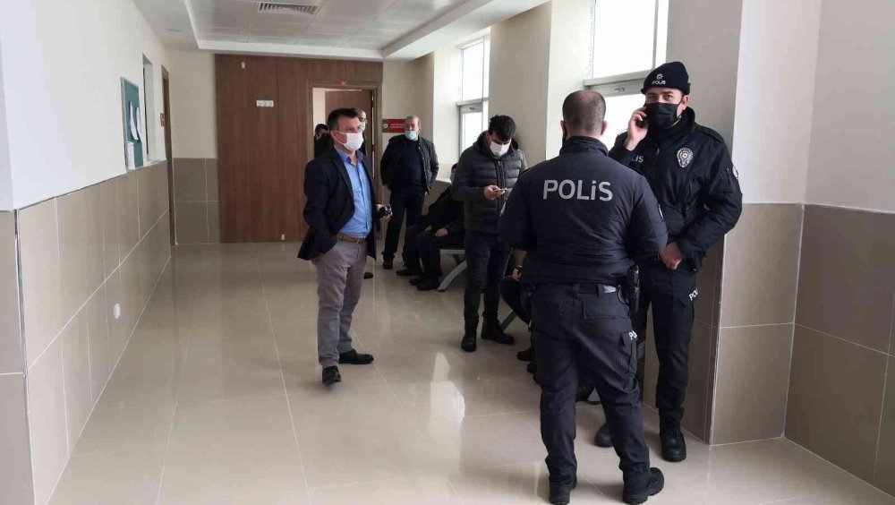 Aksaray'da Dayakçı Öğretmenin Davası Başladı