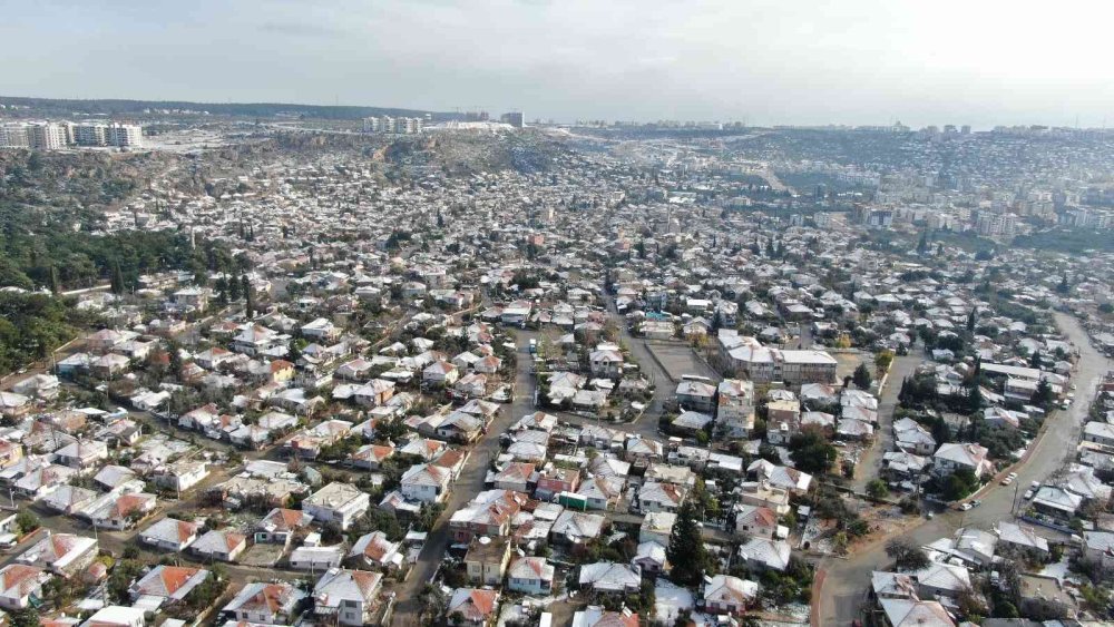 Antalya’ya 29 Yıl Sonra Gelen Kar Sevinci